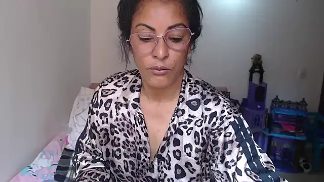 kateleyagrey webcam