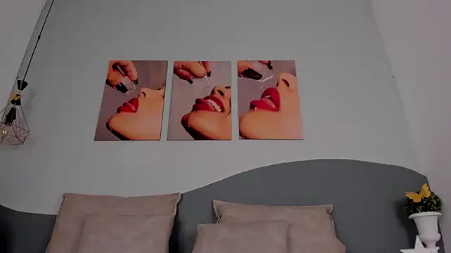 CannelaSmith webcam