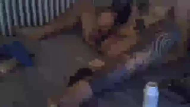 Damn_bro23 live cam on StripChat