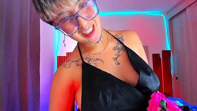 Rebeka-baker live cam on StripChat