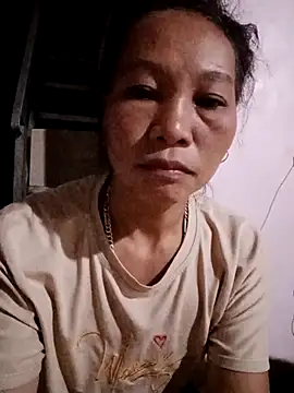 30yearr live cam on StripChat
