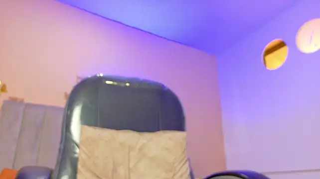 Nascary_Fox webcam