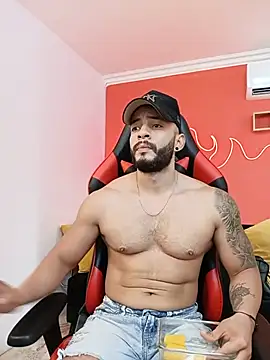 mike_savage3 (M young) - Spit on my cock and jerking