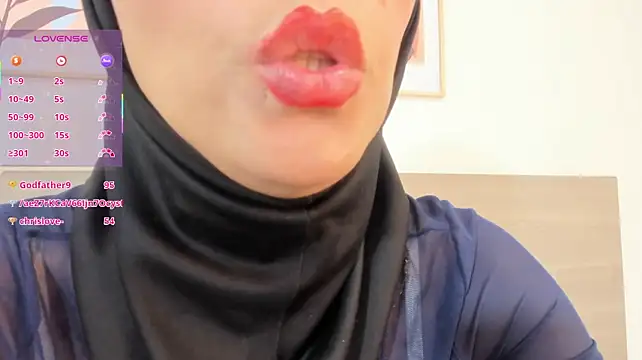 hanajameela (Ask my age) - - Slide dildo in pussy 😈