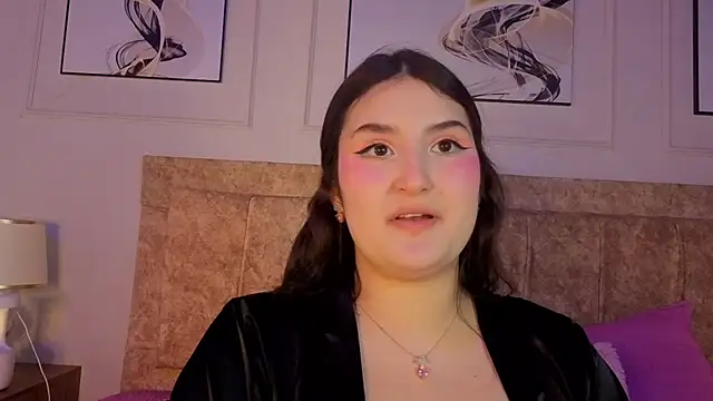 zoe_moon__