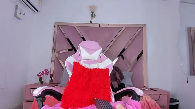 Lia_petiteht