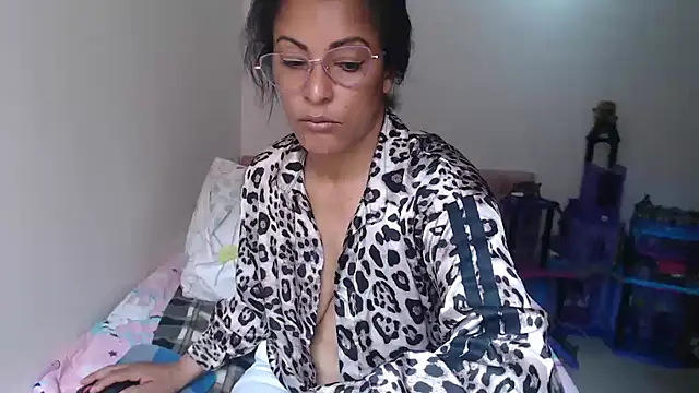 kateleyagrey webcam