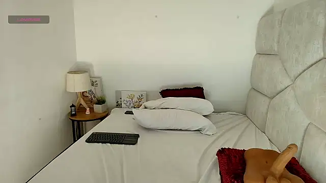 elizawiliamst webcam