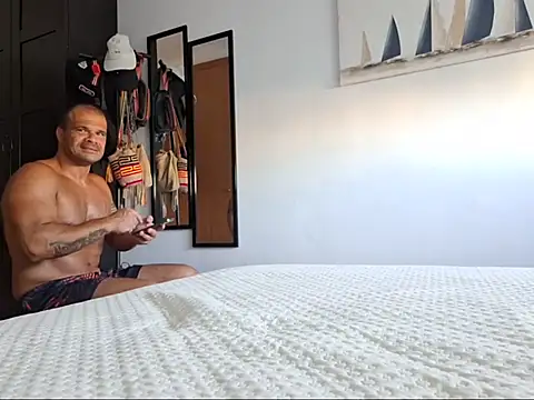 leiris_y_fred_01 (G milf) - REMOVE MY SHORT AND PANTY