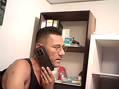 mastercharisma35 live cam on StripChat