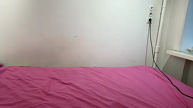 HootedIlk webcam