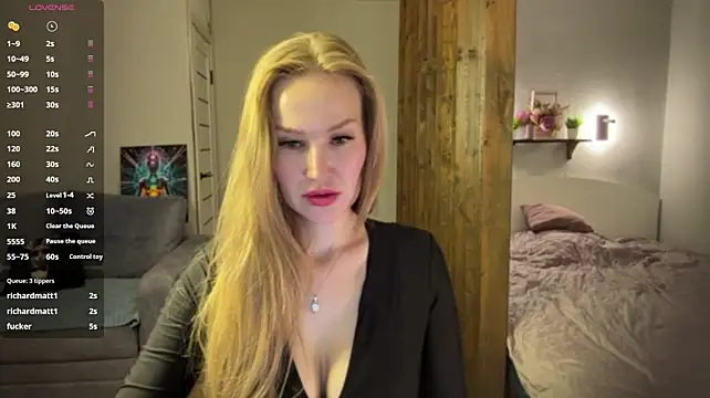 LustfulDiana webcam