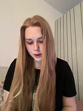 Marylallka5 live cam on StripChat