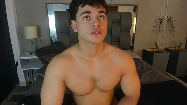 Charlie___Musk live cam on StripChat