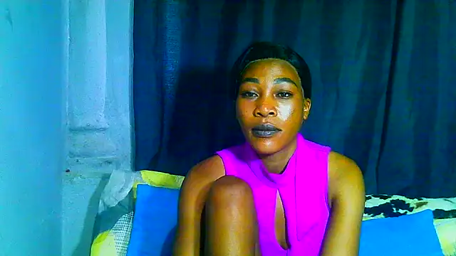 freaky_naughty live cam on StripChat
