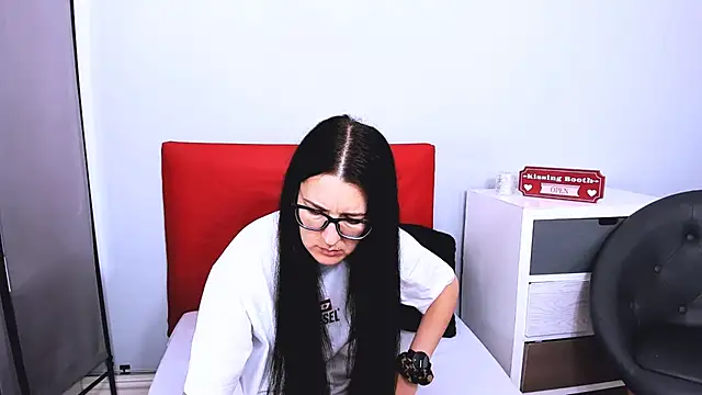 NadiaXlove webcam