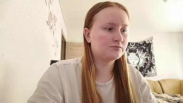 AnikaLipps live cam on StripChat