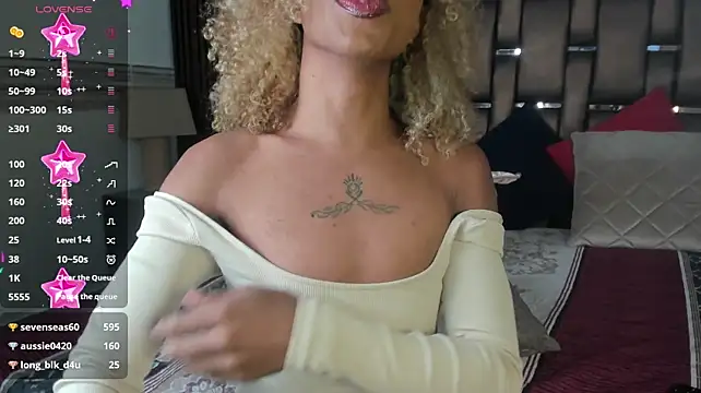 Thiana_Rogers live sex cam