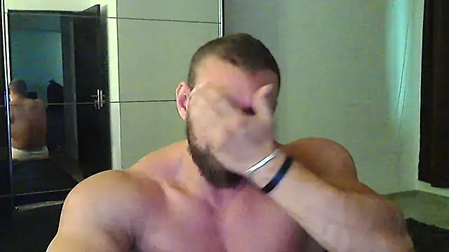 muscularkevin (M young) - 25 flash, creamy cum at goal :x:x