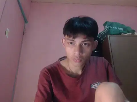 kyoshi_19 (M twink) - flash dick. 25 token, cum in public