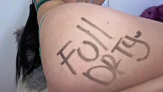 Julietta_Messy webcam