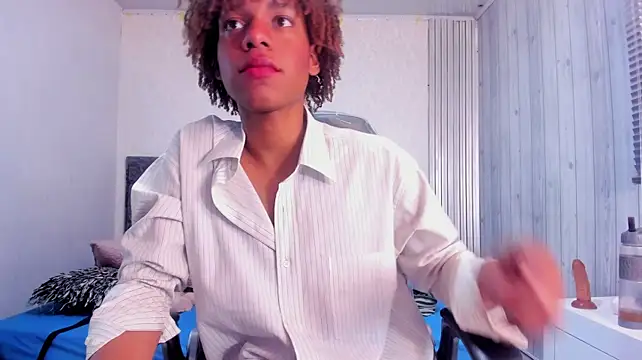 luccas_lowee webcam