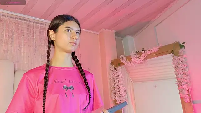 SweetRenata_ webcam
