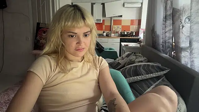 MagalyEssinger webcam