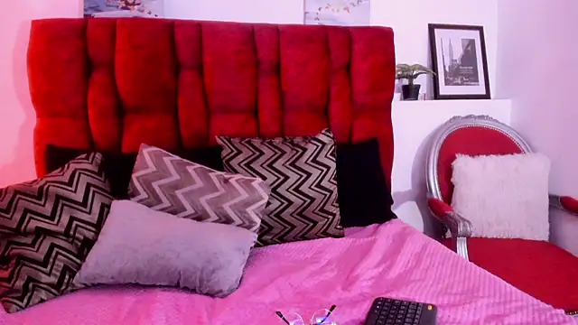 NicolJeans webcam