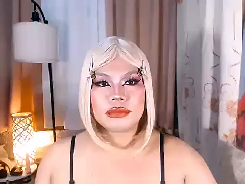 TSbrianaHugeCock live sex cam