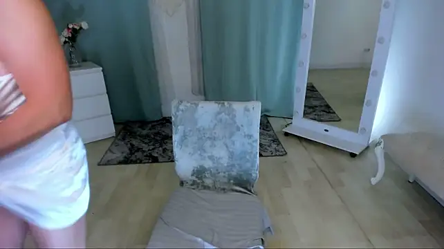Karinella_x webcam