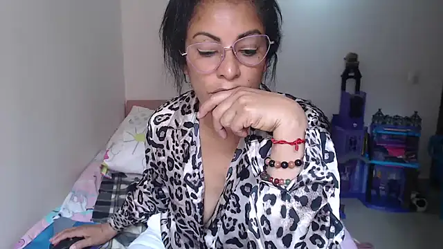 kateleyagrey webcam