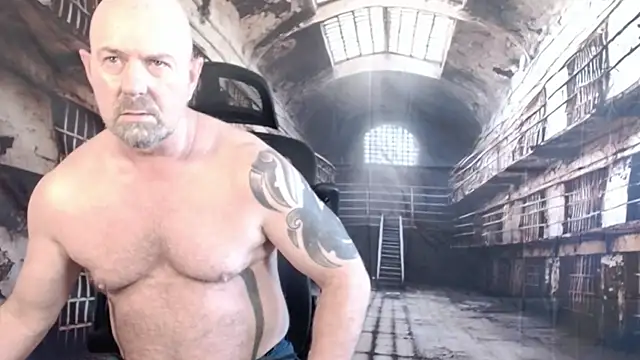 ManlyPrisonGuy