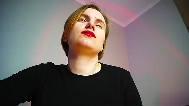 KinkyMissCherry