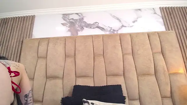 Naughty_Kittenm webcam