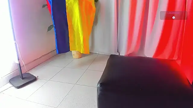 NikollSalas webcam