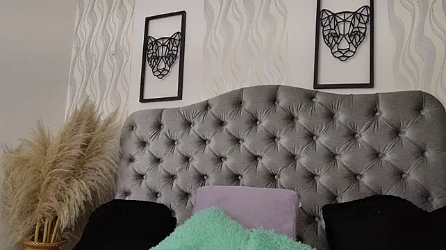 katt_eyes__ webcam