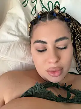 DaianaKimberly live cam on StripChat