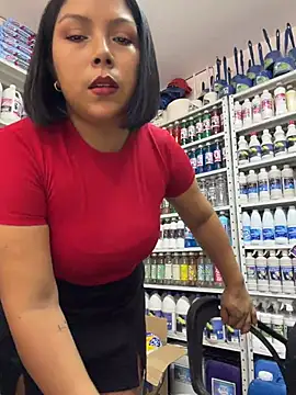 isabella__luna (G milf) - first SQUIRT today! 😈