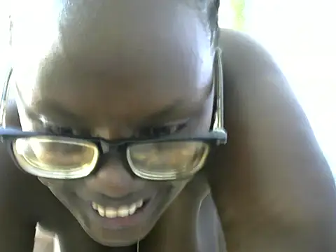 Horny_Larry live cam on StripChat