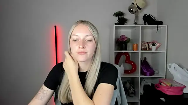EvelynBlond