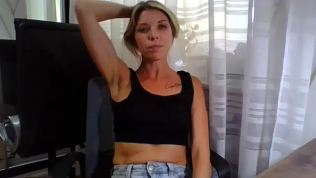 VelvetLove287 webcam