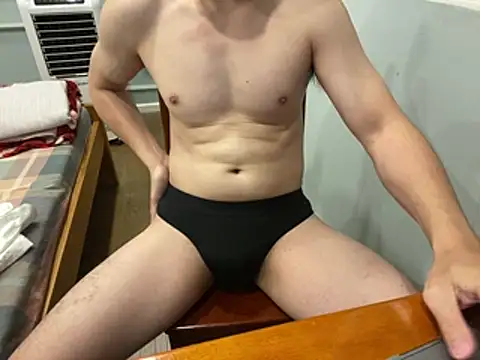17komodo (M young) - Take shirt off