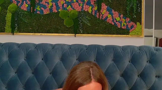 siennapierce (F young) - Squirt on your cock now