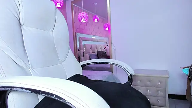 _laaura_ webcam