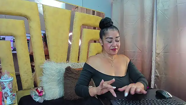 VikyThomsonn webcam