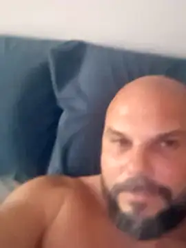 Javierchico live sex cam