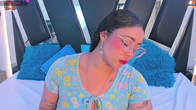 antonelllepiercee webcam