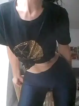 lolafoxie live cam on StripChat