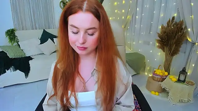 AirySilhouette live cam on StripChat